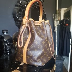 Louis Vuitton petite noe